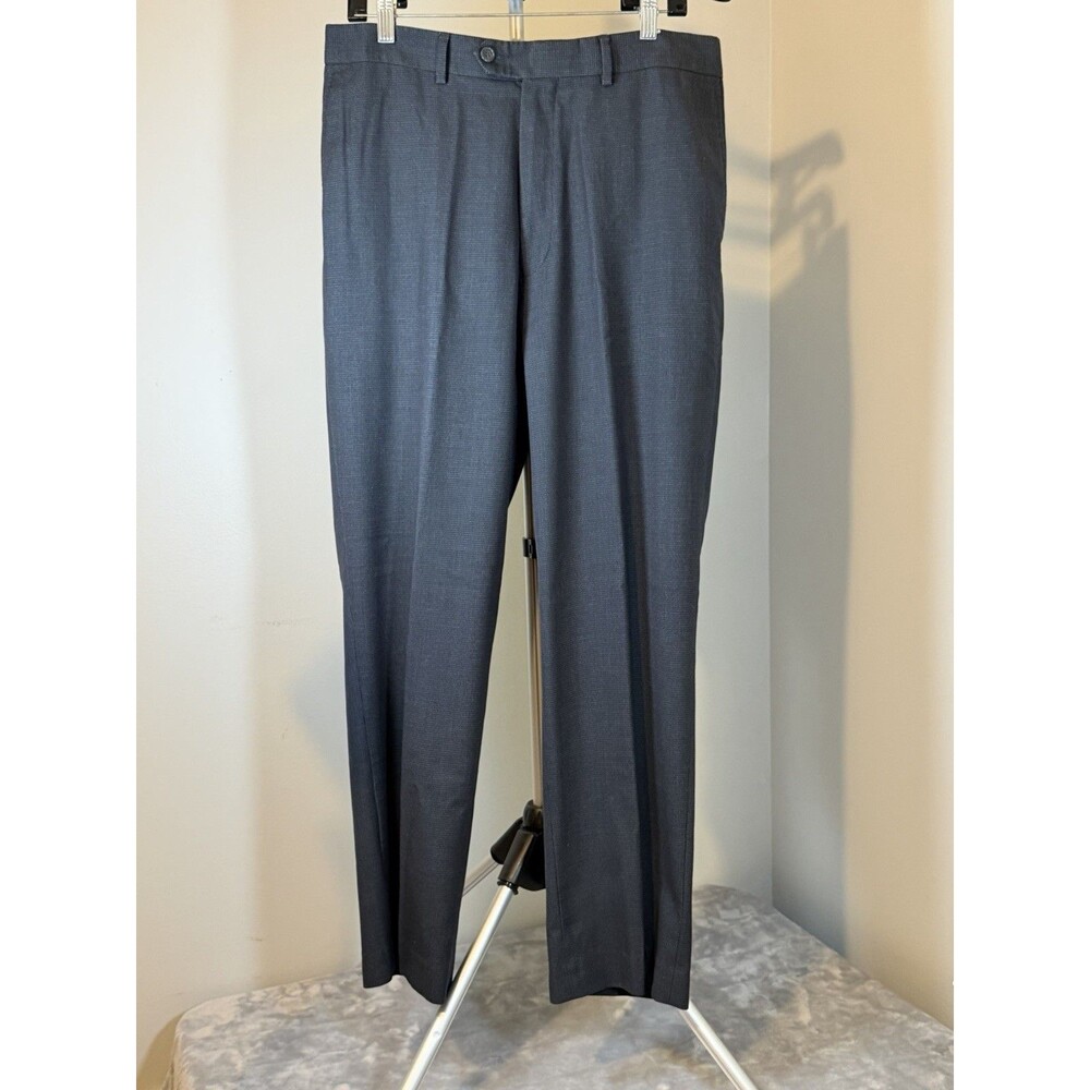 Roundtree & Yorke Men’s Gray Size 34 Check Microfiber Comfort Waist Dress Pants